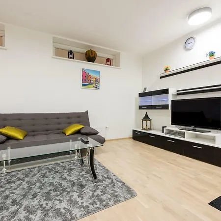 Telliskivi 16 * Tallinn